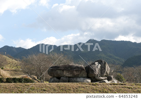 Ishimakitai burial mound 64853248