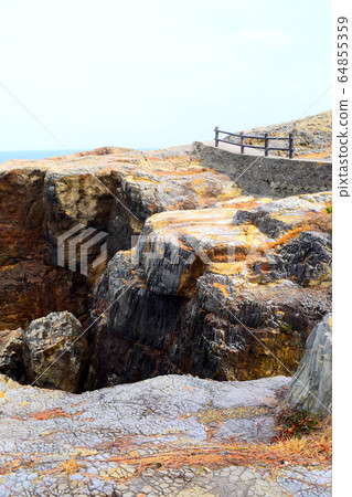 [Shimane / Lake Shinji Geopark] Izumo Hinomisaki Lighthouse 64855359