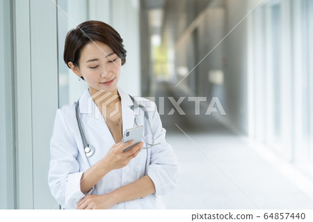 女醫生醫學圖像 64857440