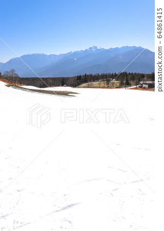 [Nagano Prefecture] Southern Alps seen from Fujimi Kogen Ski Resort 64861415