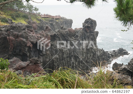 自然,風景,旅行,海洋,海灘,海浪,海浪,岩石,懸崖 自然,風景,旅行,海洋,海灘,海浪,海浪,岩石,懸崖 64862197