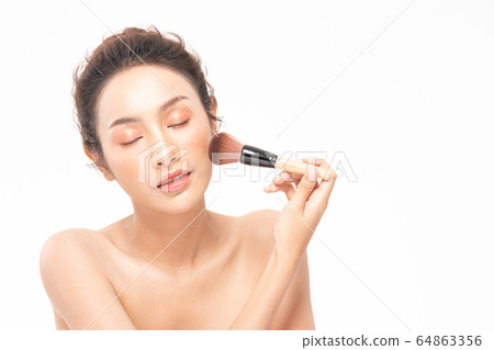 Beauty asian woman brown hair looking smile in camera happiness and hold make up brush and cheerful with make up brush,Beauty Concept on white background. Beauty asian woman brown hair looking smile in camera happiness and hold make up brush and cheerful with make up brush,Beauty Concept on white background. 64863356