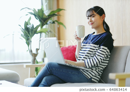 女家遠程辦公 64863414