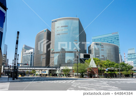 Sukiyabashi Crossing in Chuo-ku, Tokyo Sukiyabashi Crossing in Chuo-ku, Tokyo 64864384