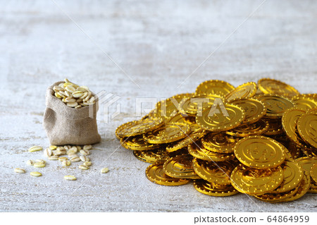 Food crisis, money and humans 64864959