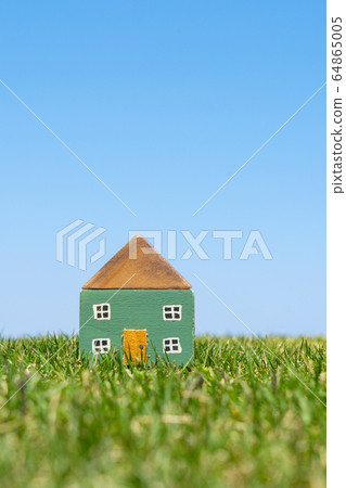 Image of housing Image of housing 64865005