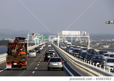東京灣Aqua Line擁堵交通（2017年4月） 64865463