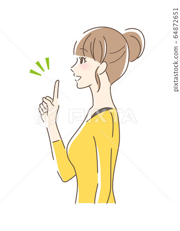 女人微笑著和手指的側面 女人微笑著和手指的側面 64872651