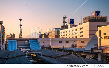 日本藤澤城市景觀:從藤澤站看到的富士山 日本藤澤城市景觀:從藤澤站看到的富士山 64872722