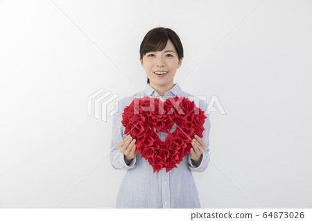 有心臟的一個少婦 64873026