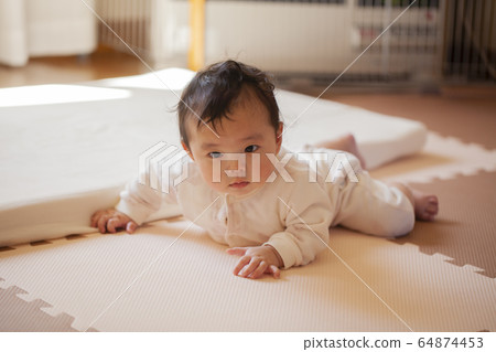 baby baby 64874453