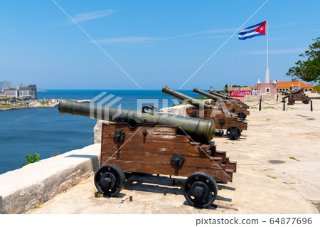 Cannons at Fort of Saint Charles, cuban flag in Cannons at Fort of Saint Charles, cuban flag in 64877696