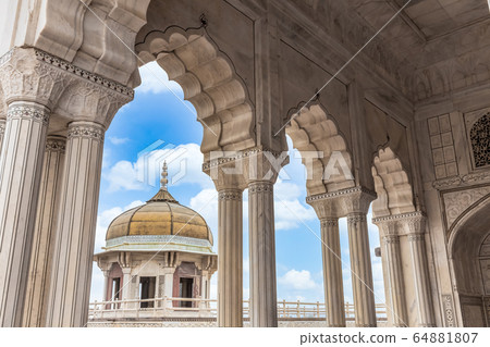 Agra Fort musamman burj dome with blue sky 64881807