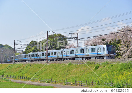 Odakyu Electric Railway Odawara Line Hadano-Tokai University Mae 5000 Series 5051 Odakyu Electric Railway Odawara Line Hadano-Tokai University Mae 5000 Series 5051 64882935