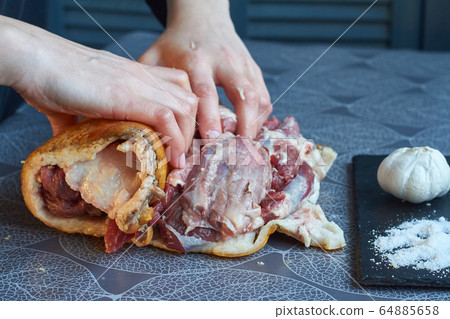 Step-by-step recipe for pork knuckle roll, Step-by-step recipe for pork knuckle roll, 64885658