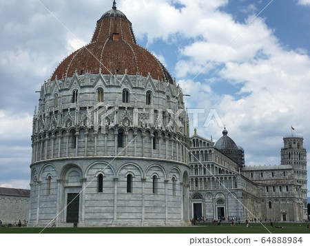 Italy scenery tourist destination beautiful building Italy scenery tourist destination beautiful building 64888984