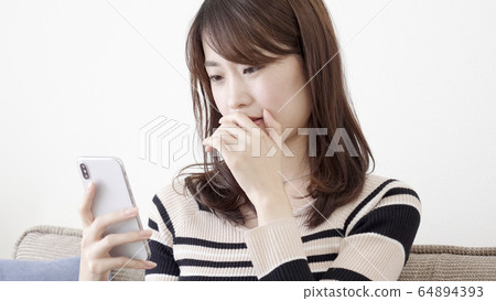 女智能手機 64894393