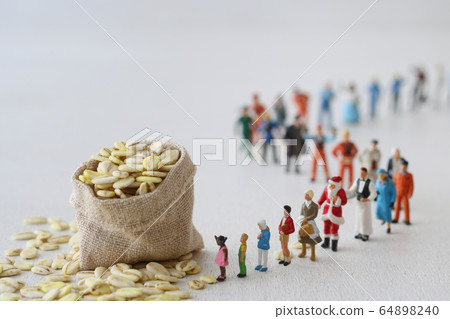 Food crisis, money and humans Food crisis, money and humans 64898240