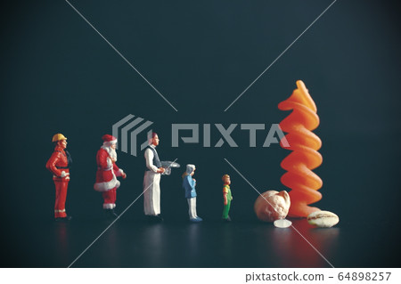 Food crisis, money and humans 64898257