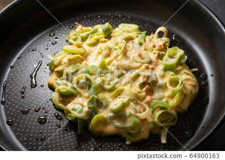 烤蔥，節省在家做的食物 64900163