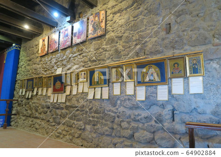 Visegrad fortress exhibition building in the scenic area of Donauvent Visegrad fortress exhibition building in the scenic area of Donauvent 64902884