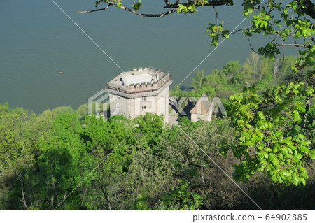 "Sharamon Tower" taken from the Visegrad fortress in the scenic area of Donauvent "Sharamon Tower" taken from the Visegrad fortress in the scenic area of Donauvent 64902885