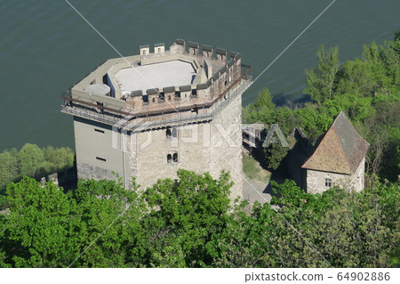 "Sharamon Tower" taken from the Visegrad fortress in the scenic area of Donauvent "Sharamon Tower" taken from the Visegrad fortress in the scenic area of Donauvent 64902886