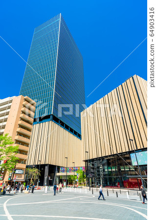 Tokyo Ikebukuro Naka Ikebukuro Park and surrounding buildings 64903416