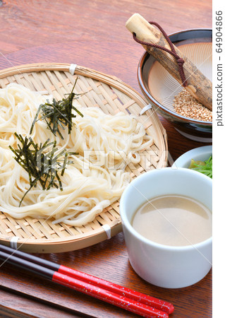 Inaniwa Udon (Inaniwa Udon, Inaniwa Udon, Inaniwa Udon) Sesame sauce, Akita specialty, local gourmet, local cuisine. Inaniwa Udon (Inaniwa Udon, Inaniwa Udon, Inaniwa Udon) Sesame sauce, Akita specialty, local gourmet, local cuisine. 64904866
