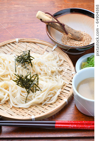 Inaniwa Udon (Inaniwa Udon, Inaniwa Udon, Inaniwa Udon) Sesame sauce, Akita specialty, local gourmet, local cuisine. Inaniwa Udon (Inaniwa Udon, Inaniwa Udon, Inaniwa Udon) Sesame sauce, Akita specialty, local gourmet, local cuisine. 64904868