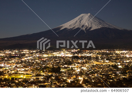 Niikurayama Sengen Park night view 64906507