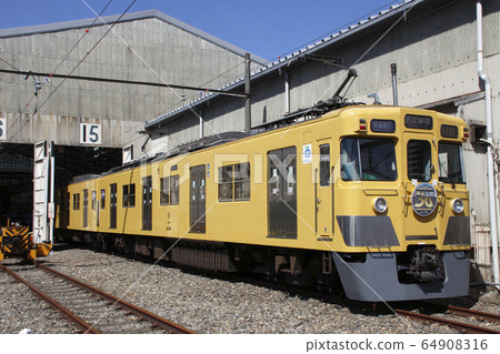 Seibu Shinjuku Line / Namiiriso (Open to the public) 64908316