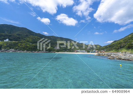 高井旅程海灘 64908964