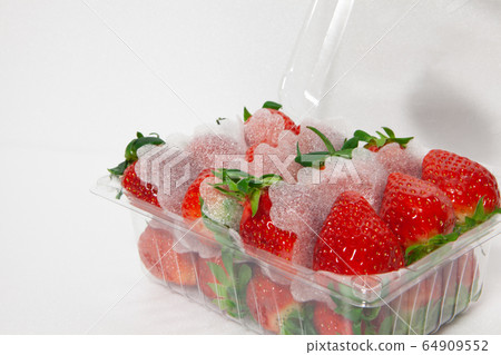 美味的春季水果草莓 美味的春季水果草莓 64909552