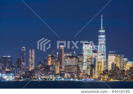 new york city skyline at night,new york,usa. 64910198