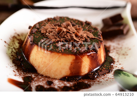 Panna cotta 64913210