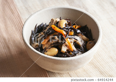 Boiled hijiki 64914244