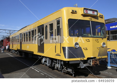 Seibu Railway: Old 101 series train (Yokose rolling stock open to the public) Seibu Railway: Old 101 series train (Yokose rolling stock open to the public) 64916059