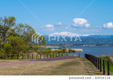 Katayamazu hot spring, Shibayamagata, Kaga City, Sacred Mountain Hakusan (photographed on April 28, 2020) 64916138