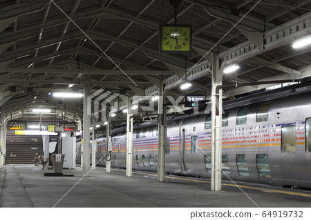 仙后座列車前往福島站 仙后座列車前往福島站 64919732