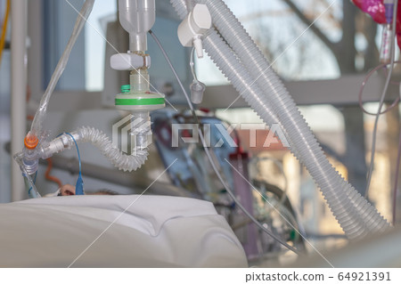 Respiratory connection tube, HME filter, carbon dioxide sensor 64921391