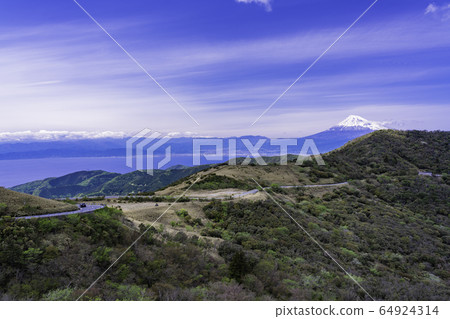 [Shizuoka] Mt. Fuji seen from Nishi Izu Skyline 64924314