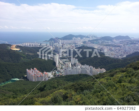 City and sea views from the top of the mountain 64927392