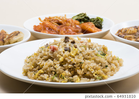 炒飯 64931810