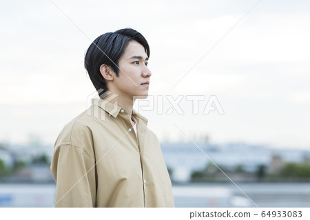 年輕人 64933083