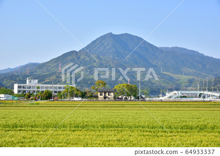 霍曼山829.6m福岡縣筑紫野市遠景蘆木小學 64933337