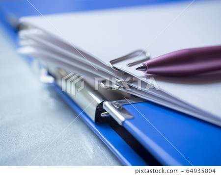 企業形象·活頁夾·文件·女人 64935004