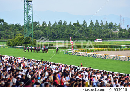 Fans enthusiastic about the last line 64935026