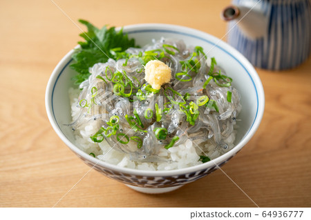 碗喝 64936777