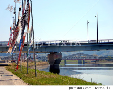 無風鯉魚旗（薩摩馬瓦奈市河內河） 64936914